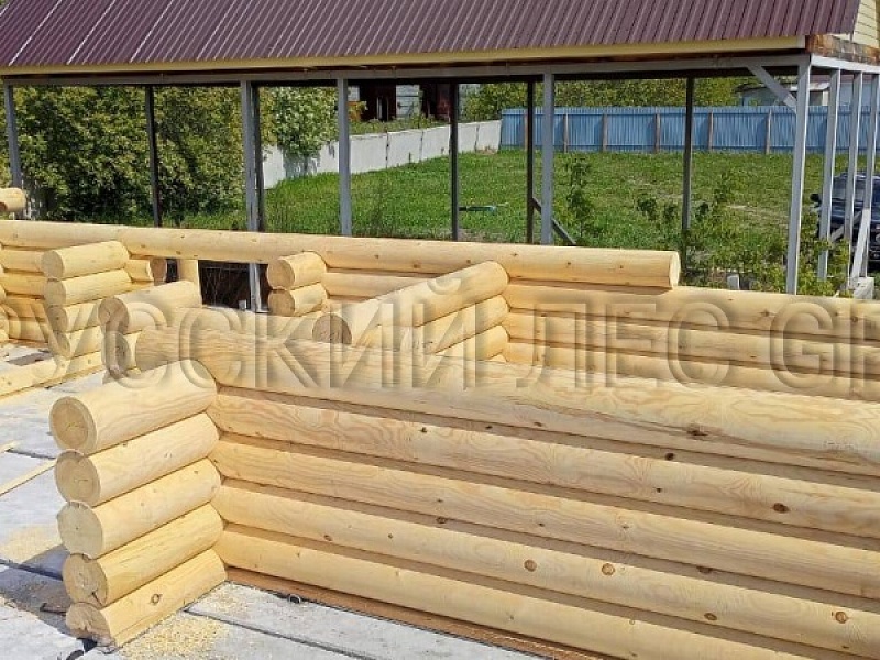 Дом из оцилиндрованного бревна 30 диаметра в Тюменской области, Нижней Тавде